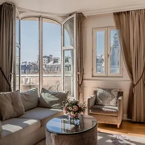 ***** Hotel La Clef Louvre By The Crest Collection França